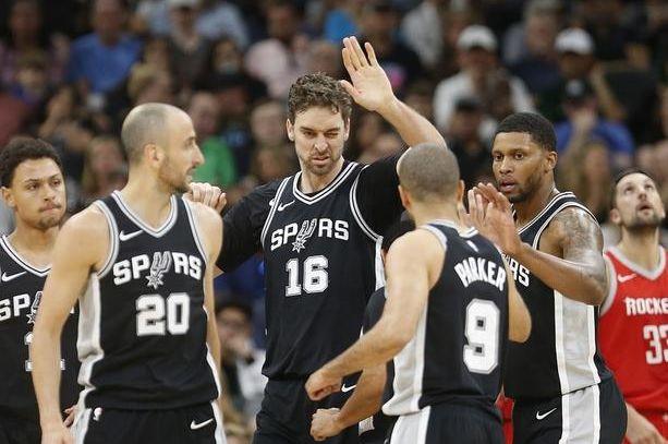 多位跟队记 多位跟队记